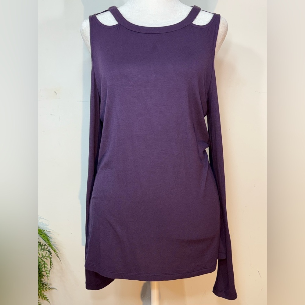 INC International Concepts long sleeve cold shoulder top NWT !!!